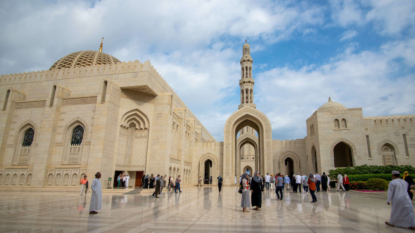 Sultan Qaboos Grand Mosque-Muscat